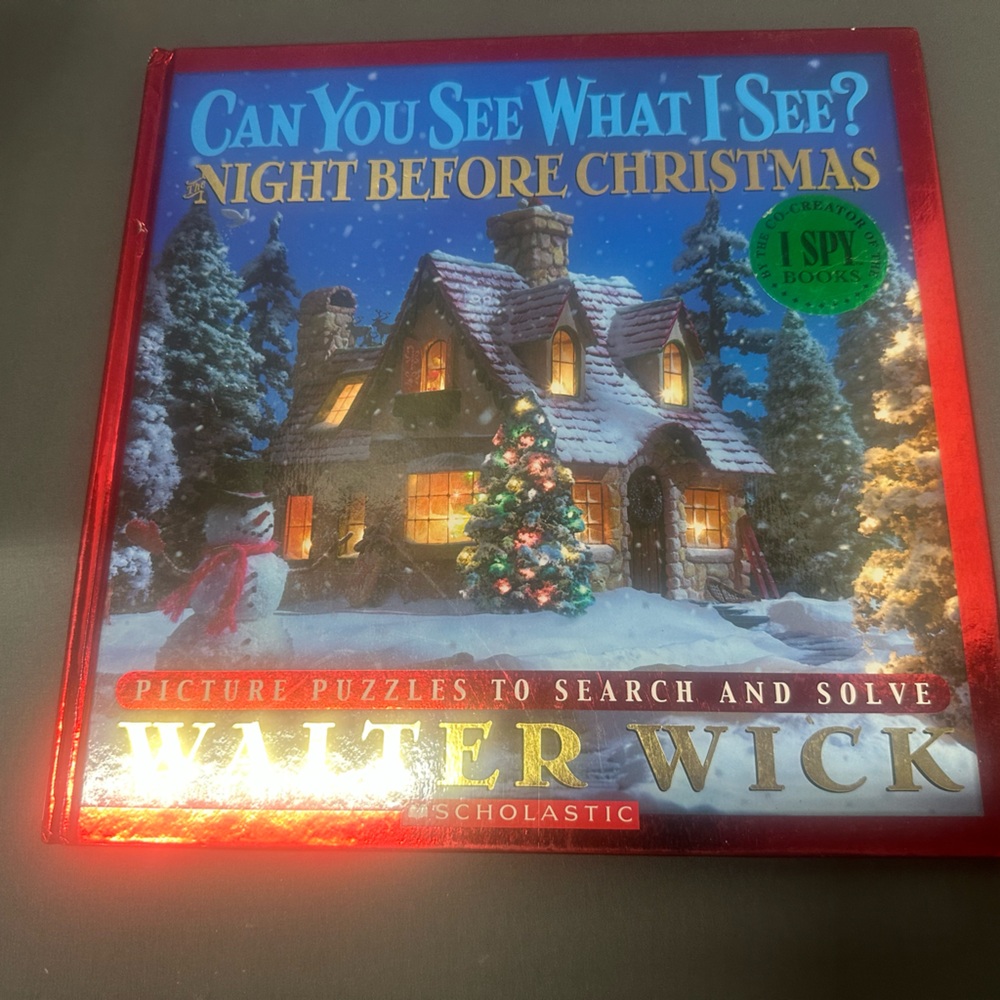 Can You See What I See? The Night Before Christmas by Walter Wick
